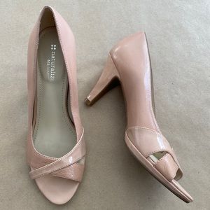 Naturalized Peep-Toe Pump